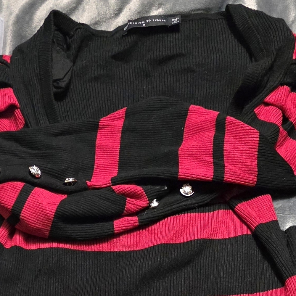 Fashion to Figure Black and Red Sweater